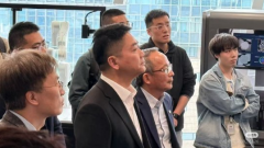 <b>久未正在公共场所京东集团董事局别的</b> 